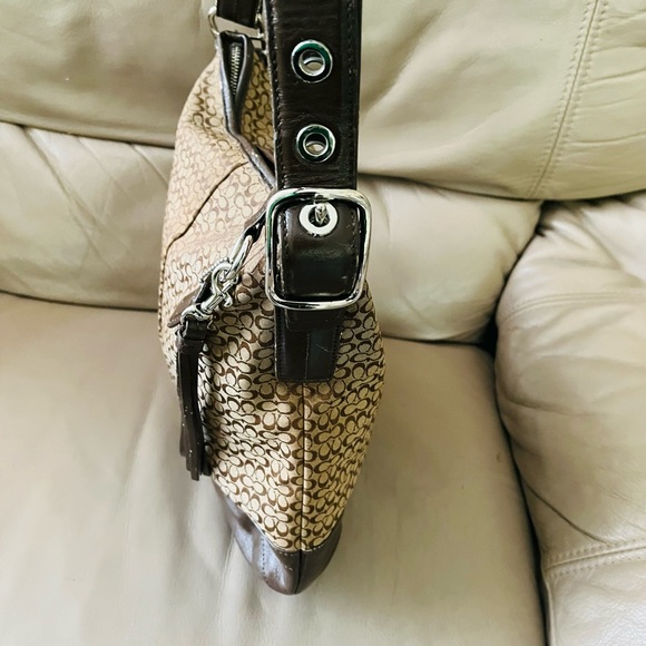 Authentic Coach hobo bag - Picture 4 of 16